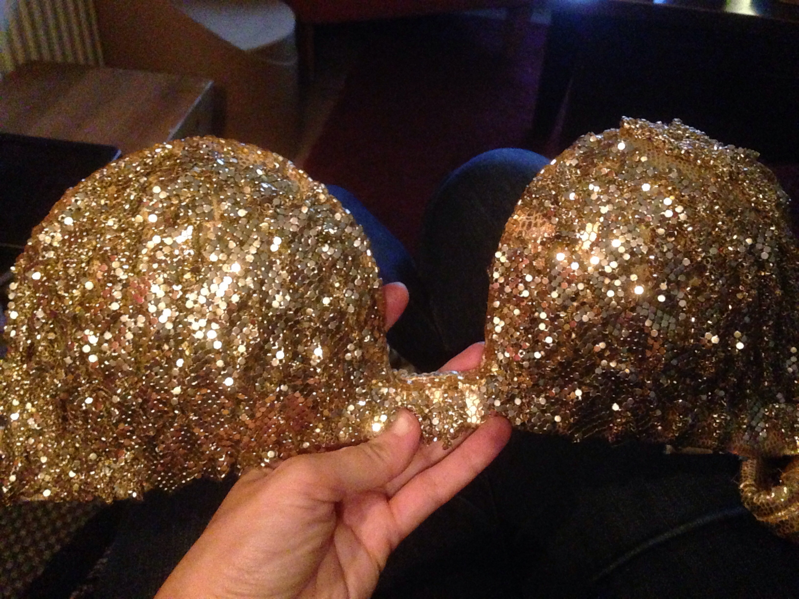 Gold mesh costume – 3: the bra is done – Kyria's Costumes